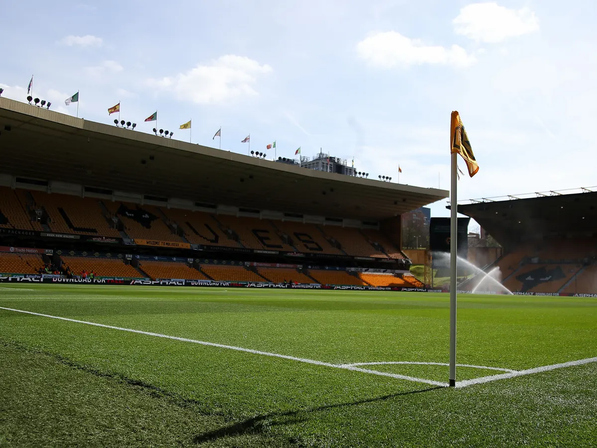 Wolves Didenda £ 100k Untuk Teriakan Fans Anti-Gay vs Chelsea