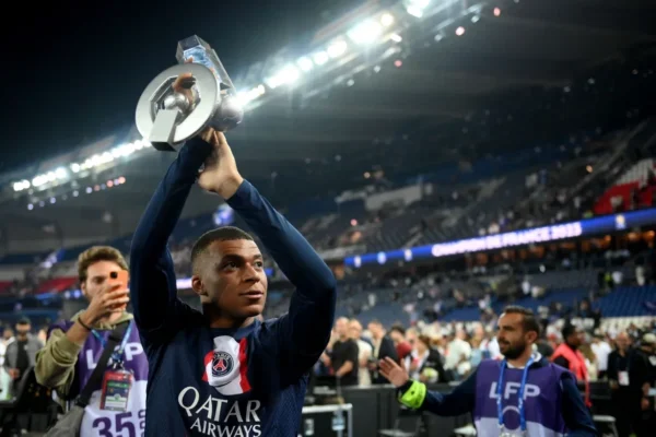 Kylian Mbappe Tetap Di PSG Meskipun Diukur