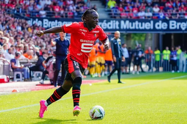 Man City Dalam Pembicaraan Tentang Pemain Depan Rennes Jérémy Doku