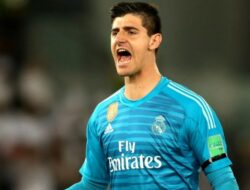 Courtois Ingin Pensiun di Real Madrid