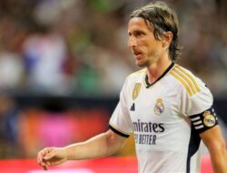 Luka Modric Tak Tergoda Tawaran Arab Saudi