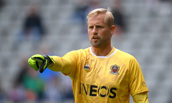 Kasper Schmeichel Tanda Tangan Untuk Anderlecht