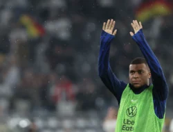 Kylian Mbappe Berhadapan Dengan Nice Hari Jumat